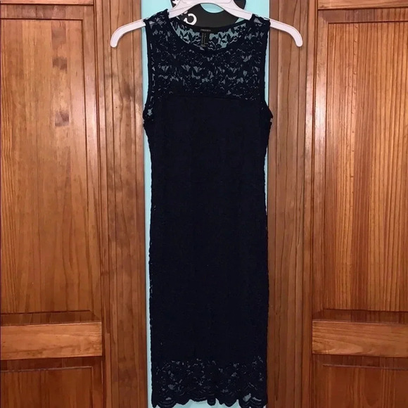 Forever 21 Dresses & Skirts - 💥5/$10💥 FOREVER 21 Bodycon Lace Sleeveless Dress S
